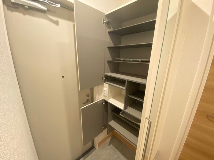 物件内観写真18　(靴箱)
