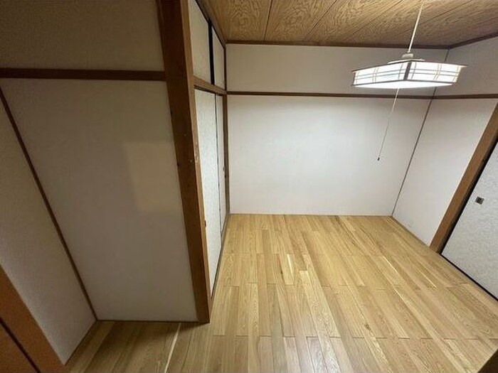 物件内観写真16　(居室)