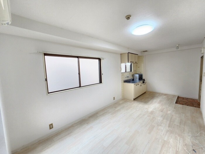 物件内観写真11　(内観写真)