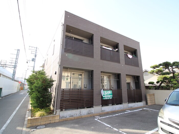 物件外観写真1　(外観写真)