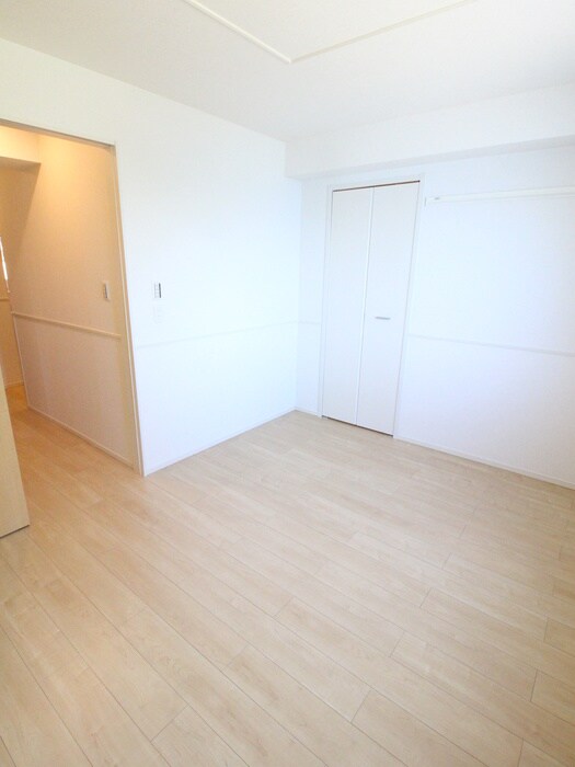 物件内観写真20　(室内からの展望)