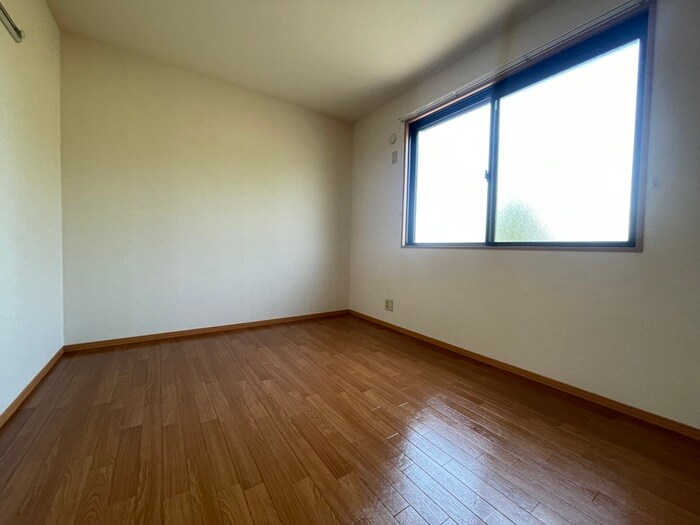 物件内観写真4　(居室)