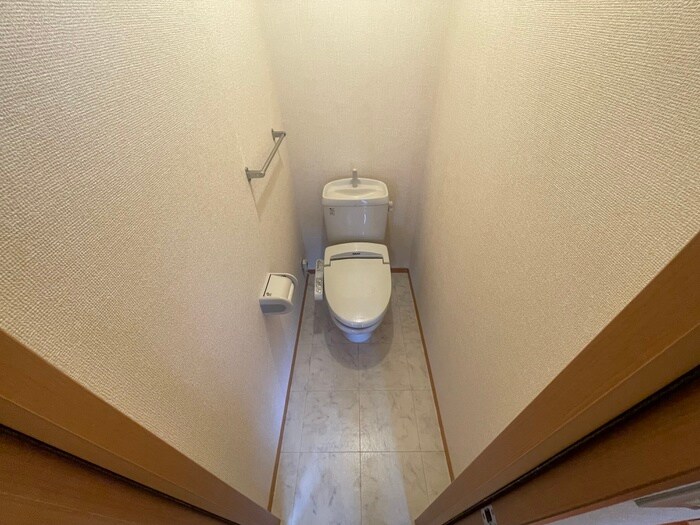 物件内観写真12　(トイレ)