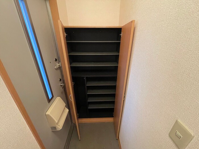 物件内観写真18　(靴箱)