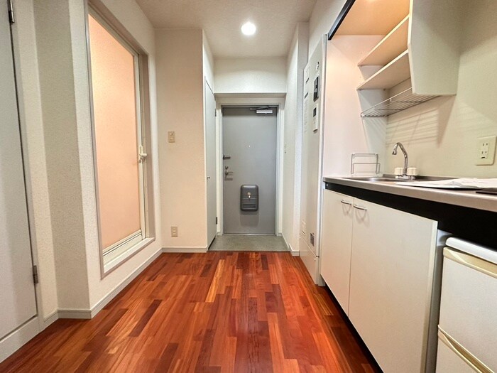 物件内観写真18　(廊下)