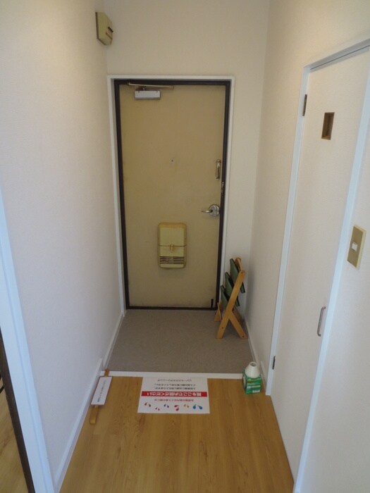 物件内観写真18　(廊下)