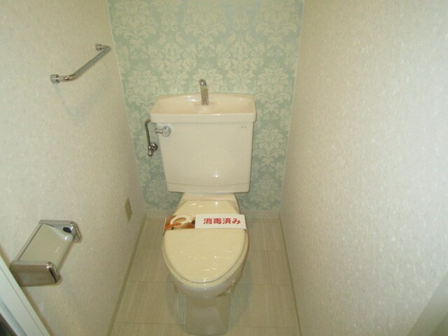 物件内観写真12　(トイレ)