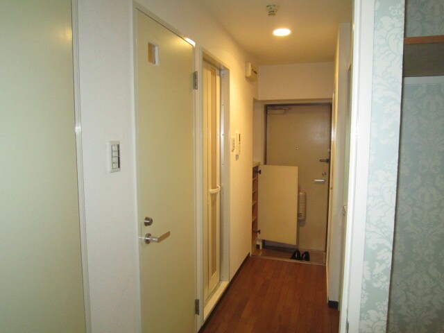 物件内観写真15　(廊下)