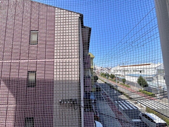 物件内観写真14　(室内からの展望)