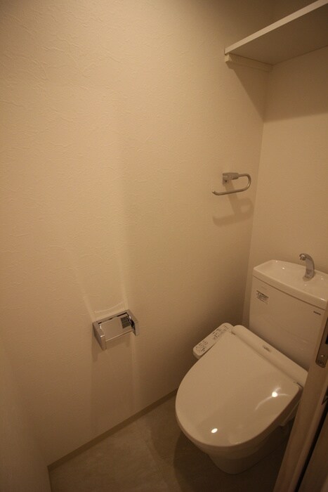 物件内観写真9　(トイレ)