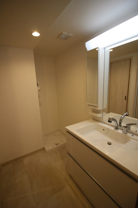 物件内観写真10　(洗濯機置場)