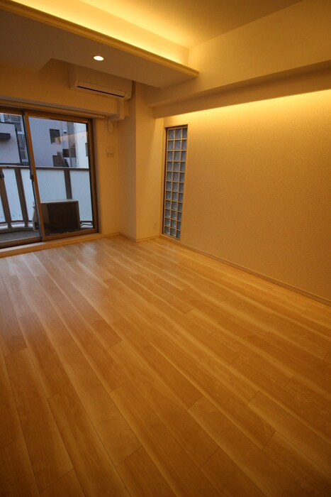 物件内観写真14　(室内からの展望)