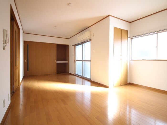 物件内観写真8　(居室)