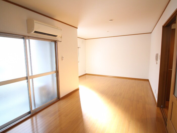 物件内観写真10　(居室)