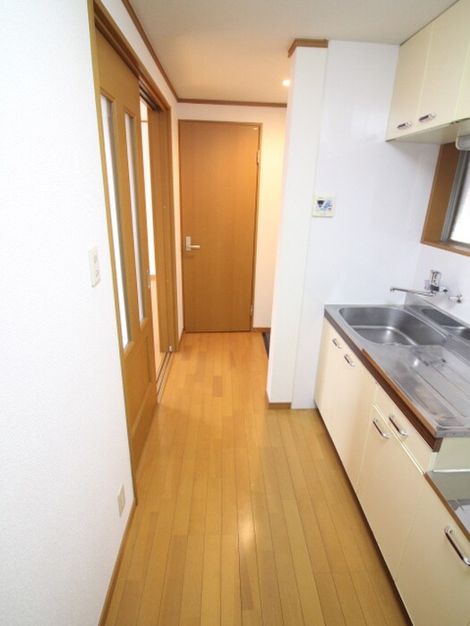 物件内観写真14　(廊下)