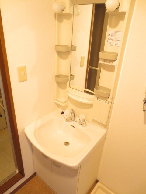 物件内観写真9　(洗面)