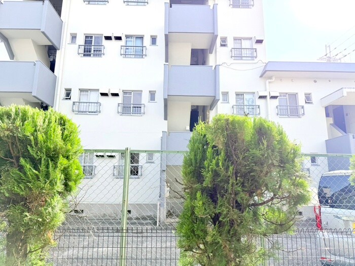 物件内観写真20　(室内からの展望)