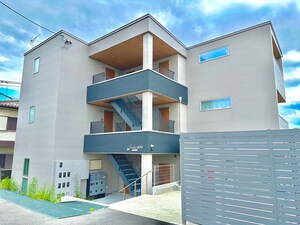 アミティエ南草津外観写真