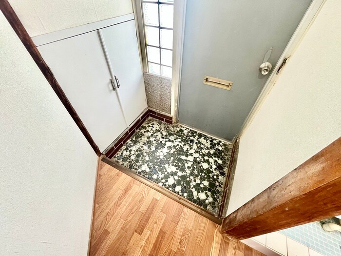 物件内観写真19　(玄関)