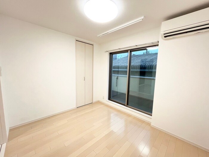 物件内観写真10　(居室)