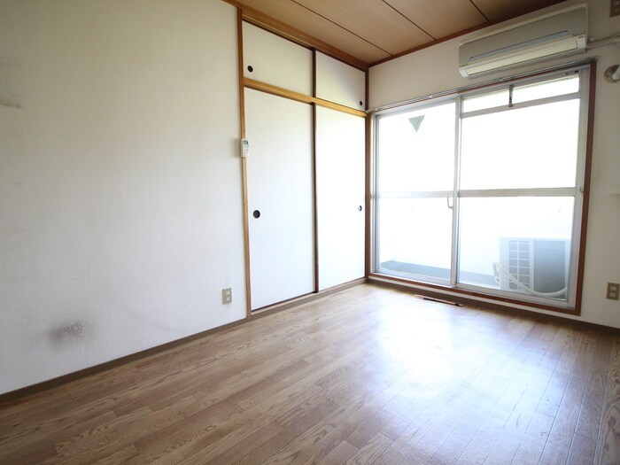 物件内観写真10　(居室)