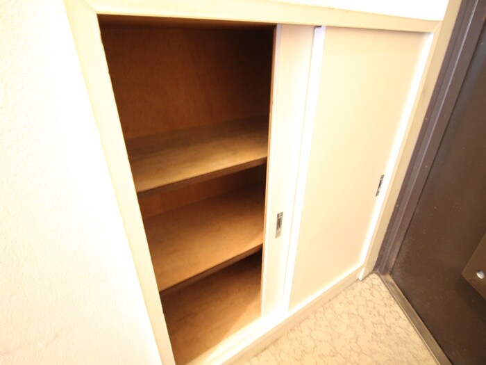 物件内観写真16　(靴箱)