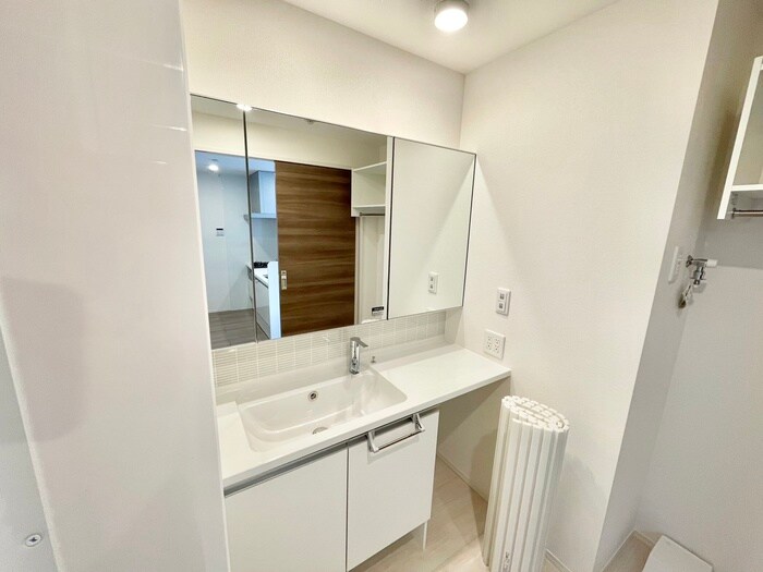 物件内観写真12　(洗面)