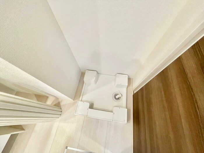 物件内観写真13　(洗濯機置場)