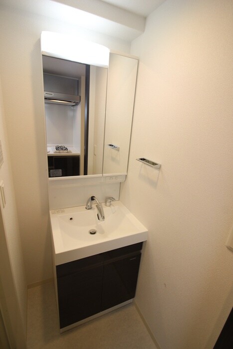 物件内観写真9　(洗面)