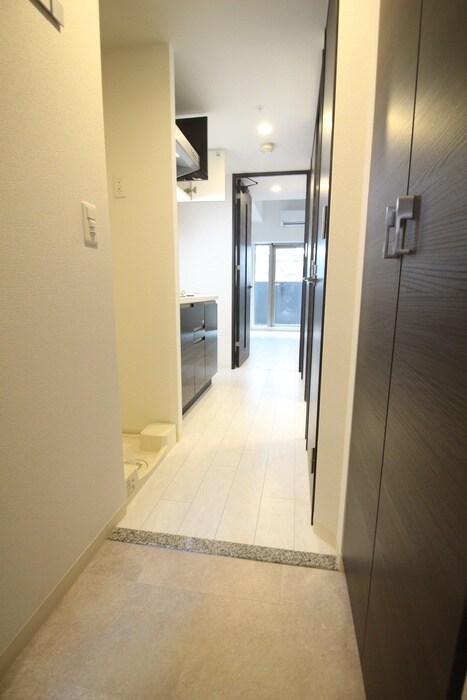 物件内観写真17　(廊下)