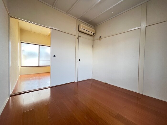 物件内観写真9　(居室)