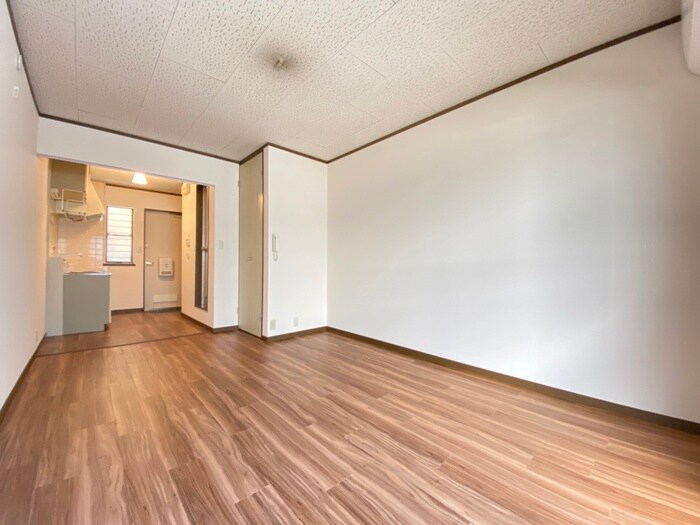 物件内観写真6　(居室)