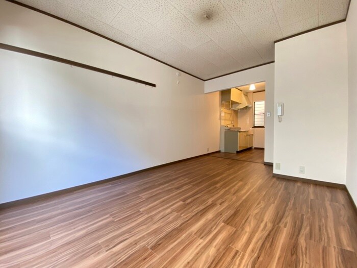 物件内観写真8　(居室)