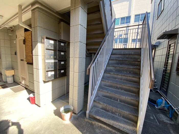 物件外観写真4　(建物設備)