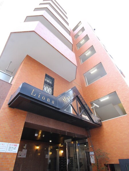 ﾗｲｵﾝｽﾞﾏﾝｼｮﾝ上本町第3(605)外観写真