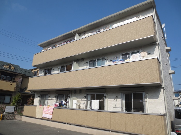 物件外観写真1　(外観写真)