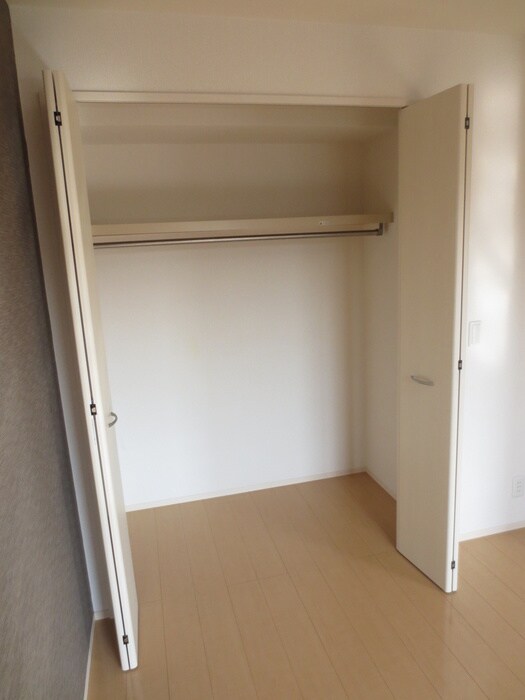 物件内観写真8　(収納)