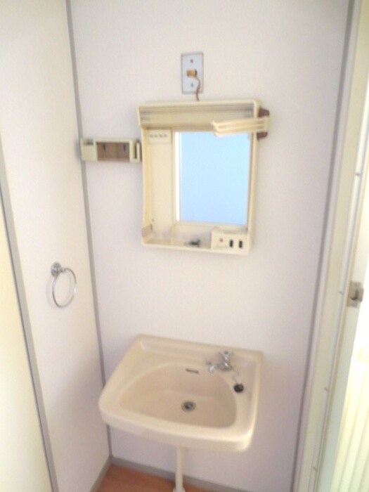 物件内観写真13　(洗面)