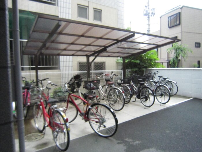 物件外観写真6　(駐輪場)