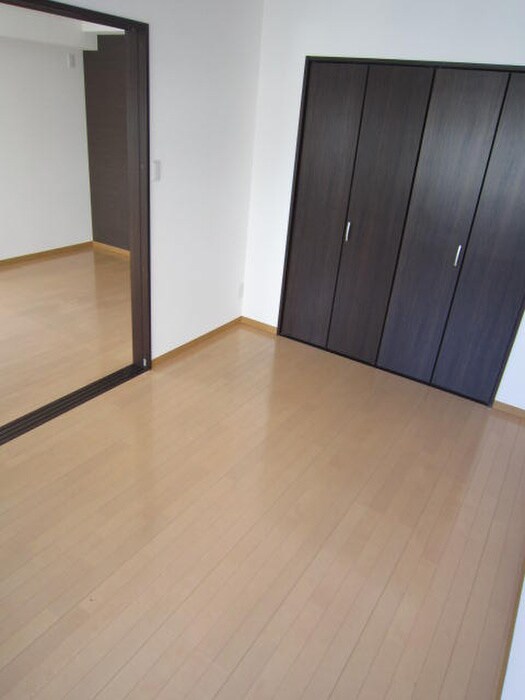 物件内観写真11　(居室)