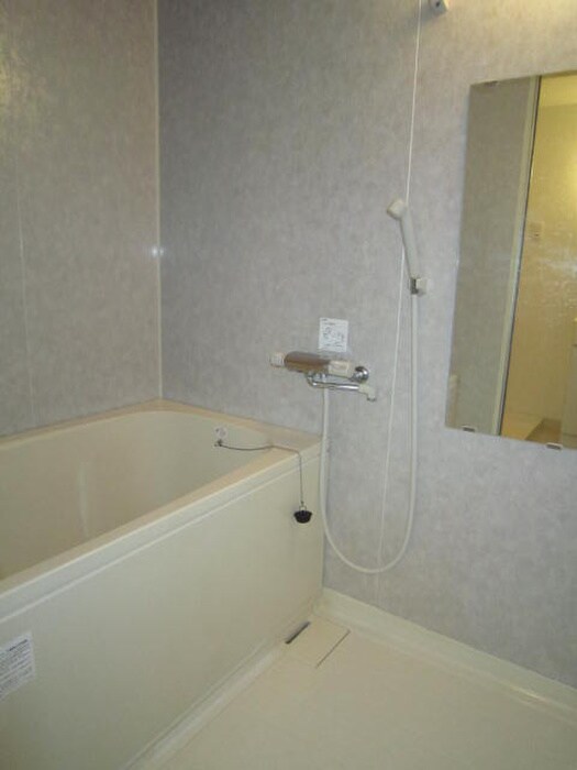 物件内観写真13　(バス／シャワールーム等)
