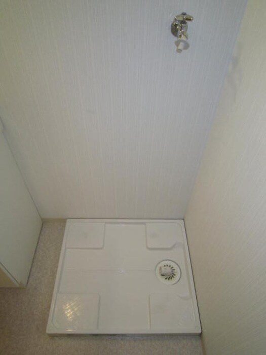 物件内観写真21　(洗濯機置場)