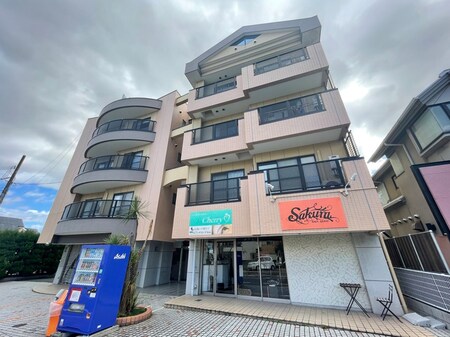 ルミエ－ル泉外観写真