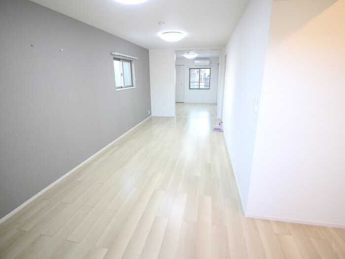 物件内観写真10　(居室)