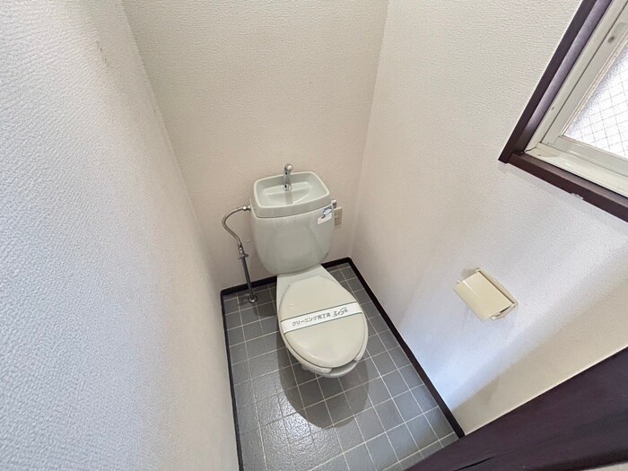 物件内観写真9　(トイレ)