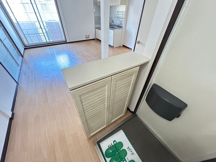 物件内観写真12　(靴箱)