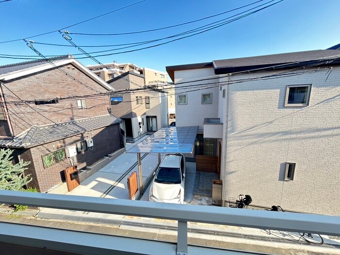 物件内観写真16　(室内からの展望)