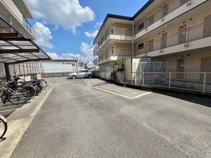 物件外観写真6　(建物設備)