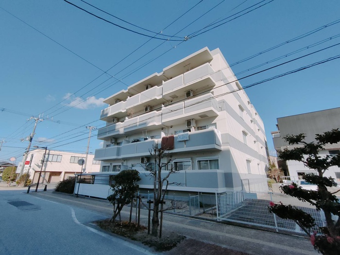 フラワー３番館