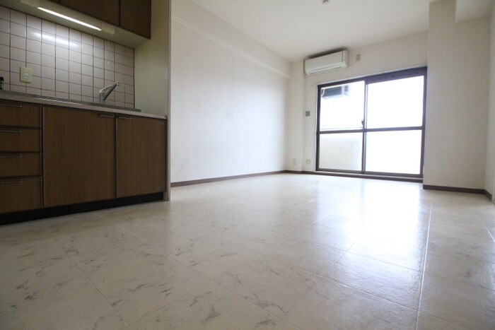 物件内観写真15　(居室)